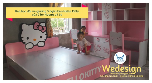 Bàn học đôi và giường Hello Kitty của 2 bé Hương và Su