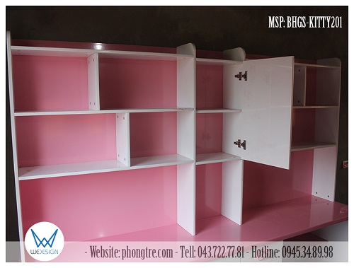 View bên trong tủ đồ của kệ sách