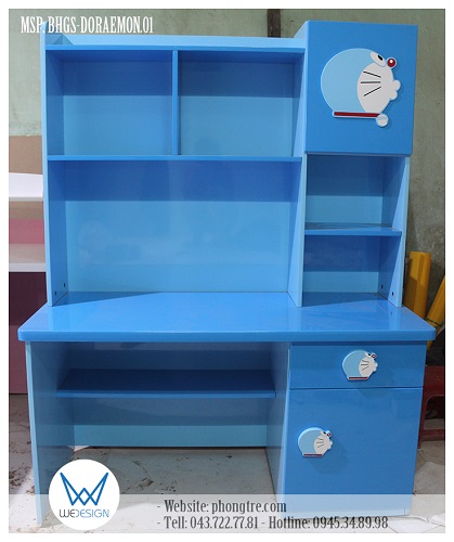 Bàn học Doraemon MSP: BHGS-DORAEMON.01 trang trí hình ảnh chú Mèo Máy thông minh Doraemon nhìn nghiêng