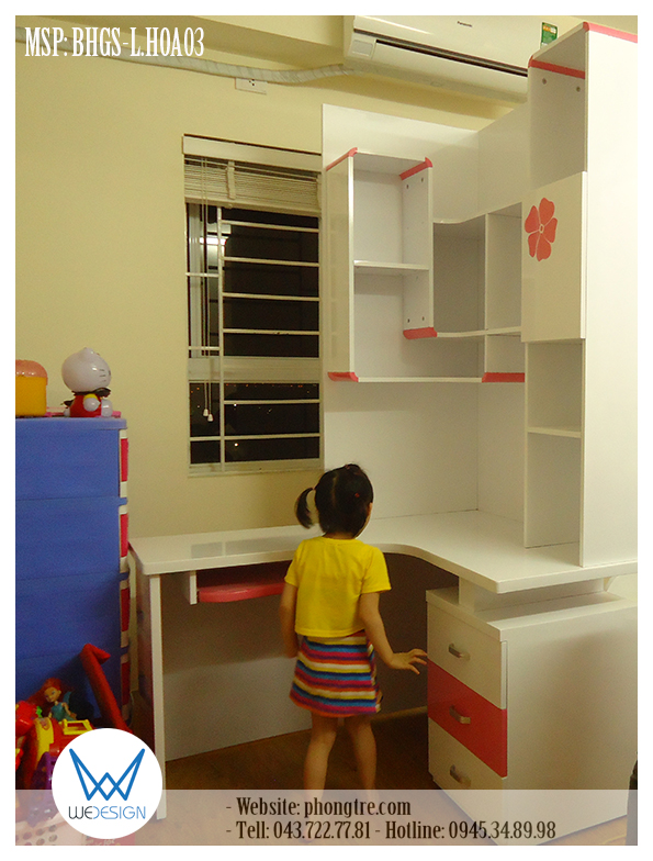 Bàn học đặt góc 95cmx1m4 có thiết kế tủ 3 ngăn kéo phía dưới mặt bàn học