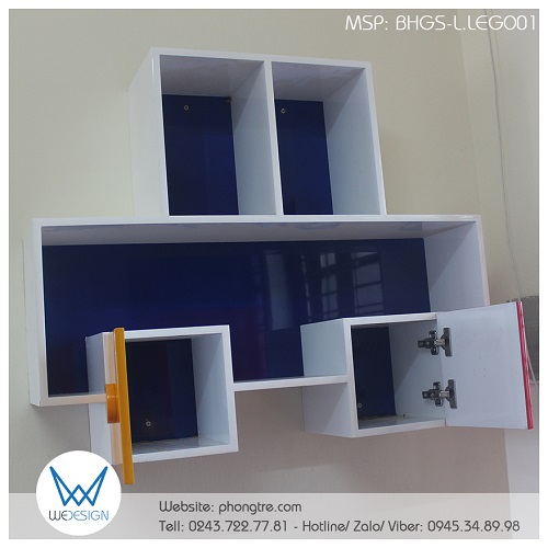 Kệ sách ô tô Lego được tạo mẫu mô phỏng ô tô con với những màu sắc bắt mắt của các mảnh ghép Lego