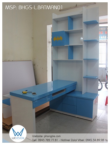 Bàn học góc liền tủ sách Người Dơi Batman BHGS-L.BATMAN01 phối 2 màu sắc trắng và xanh da trời giúp học sinh học tốt hơn
