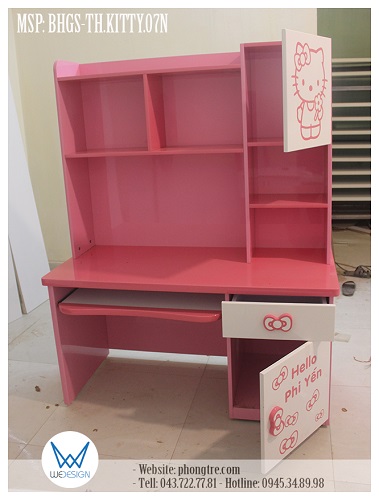 Bàn học tiểu học liền giá sách BHGS-TH.KITTY07N là bàn học đa năng dành cho bé gái sử dụng trong 5 năm cấp 1