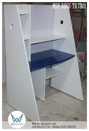 Mẫu bàn học tiểu học liền giá sách có hồi hình thang trang trí lỗ tròn MSP: BHGS-TH.TR01