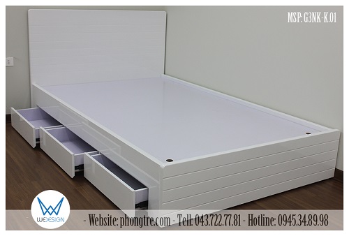 Ba ngăn kéo của giường được làm ở thành giường, làm móc tay âm để đóng mở ngăn kéo