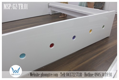 Chi tiết trang trí hình tròn sắc màu trên giường ngủ MSP: G2-TR.01