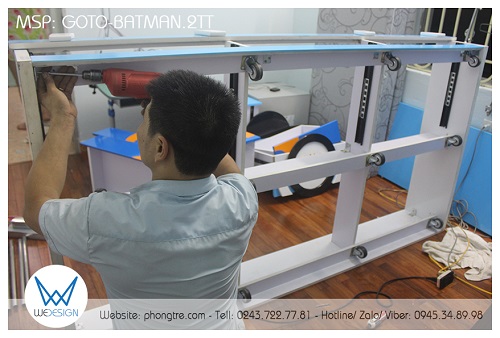 Kết cấu khung xương và hệ 12 bánh xe bắt vào khung xương của giường tầng dưới
