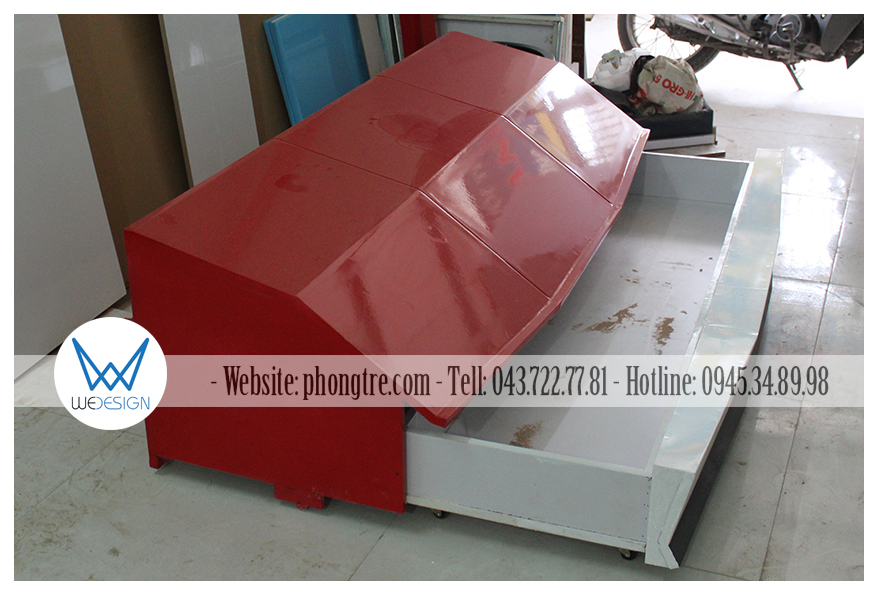 Đầu thấp giường ô tô Ferrrari được chế có ngăn kéo lớn để đồ chơi cho trẻ