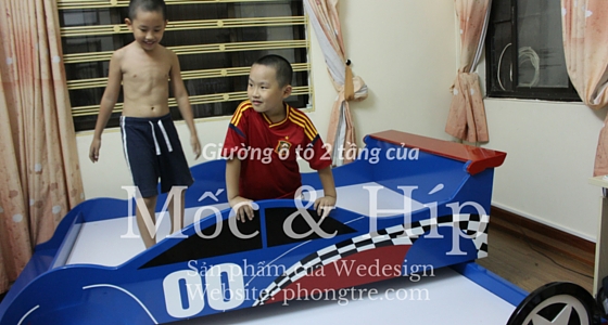 Giường ô tô thể thao 2 tầng thấp của Mốc và Híp