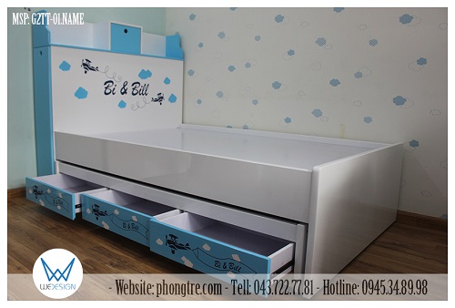 Giường tầng dưới có 3 bánh xe bên thành giường, sử dụng ray bi 3 tầng