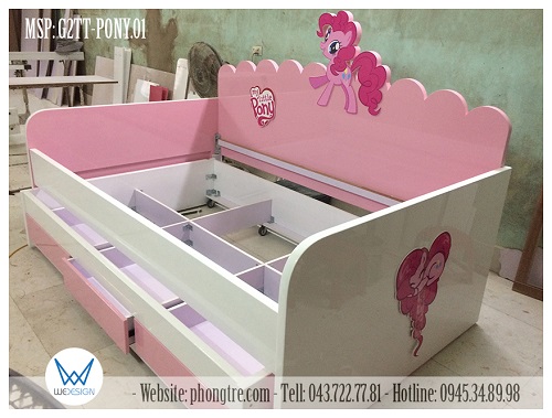 Giường tầng trên có kích thước 1m2x2m, giường tầng dưới có kích thước 1m2x1m9