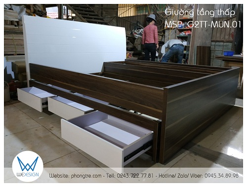 Đầu cao giường được làm dáng tựa cong trợ lực cho lưng và xương cụt khi ngồi tựa đầu giường