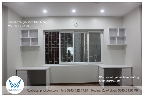 2 bàn học có giá sách treo tường trang trí đường soi ngang màu trắng BHGS-K.01 được bố trí ở 2 bên cửa sổ - có thể đặt ở giữa 1 sofa cho 2 bạn làm chỗ đọc sách