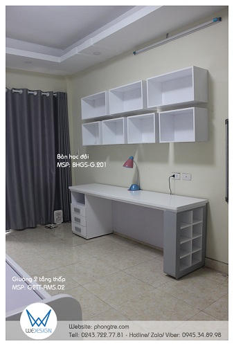 View3: ​Bàn học đôi được đặt đối diện với giường tầng thấp, và được làm bằng với chiều dài của giường