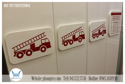 Chi tiết trang trí Trạm cứu hỏa được sơn tạo hình trên tay nắm tủ